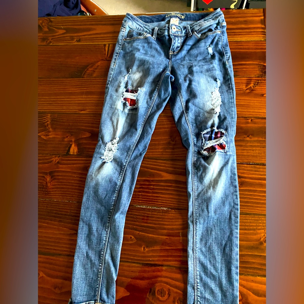 👖 Faded Glory Distressed Jeggings /Size 4